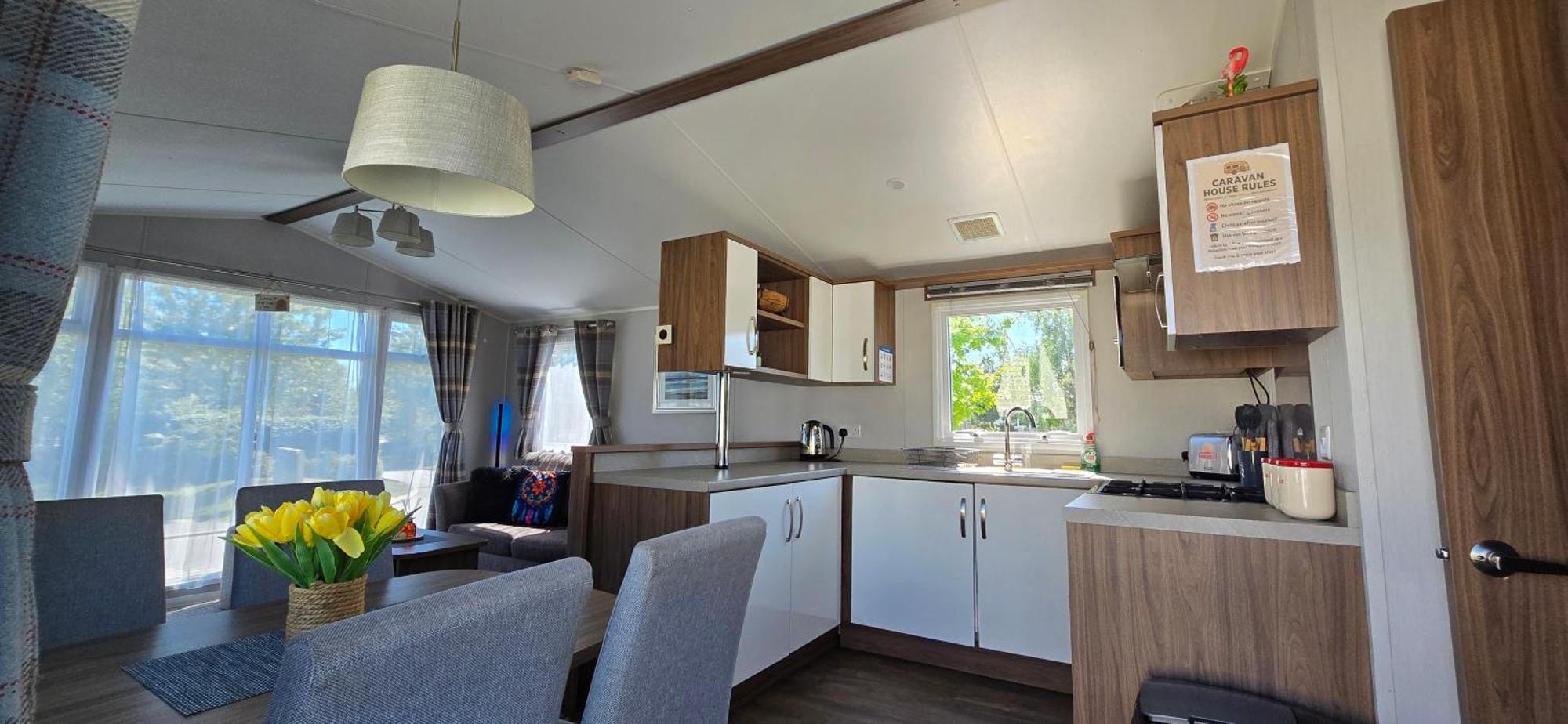Rj Luxury Caravan Hire With Hot Tub แททเทอร์ชอล ภายนอก รูปภาพ