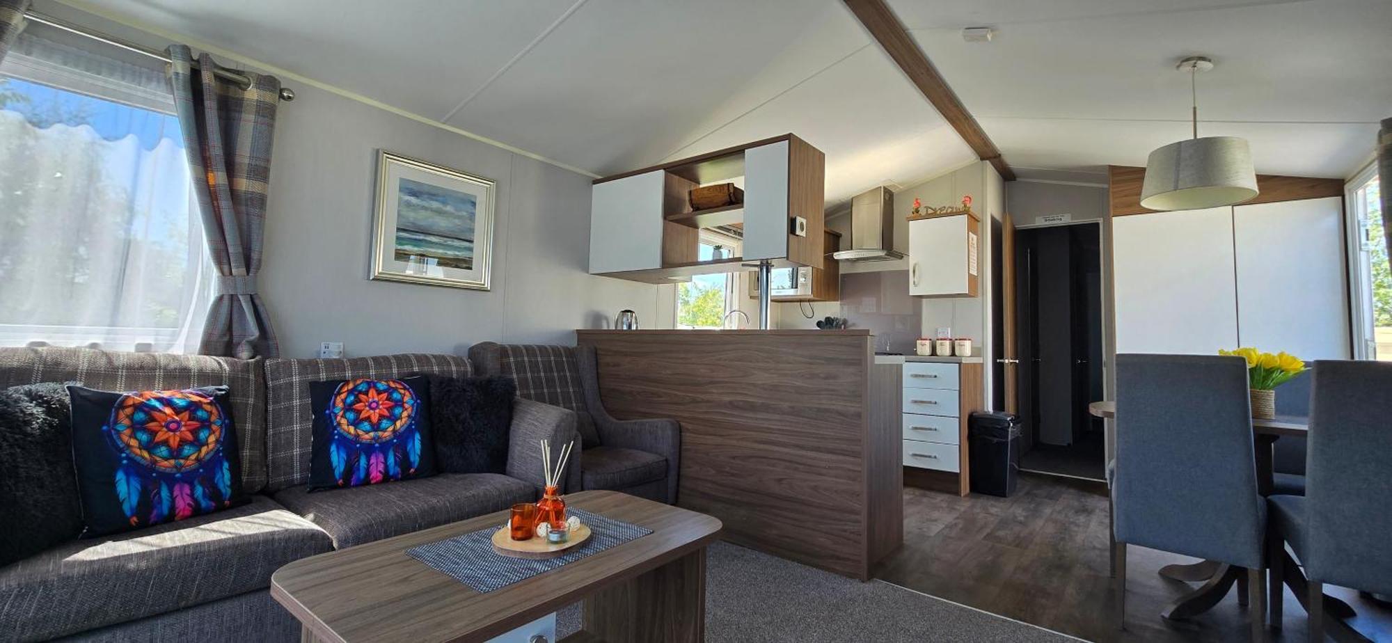 Rj Luxury Caravan Hire With Hot Tub แททเทอร์ชอล ภายนอก รูปภาพ